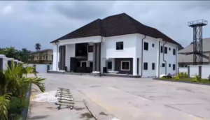 gmany property bedroom flat self contained shop